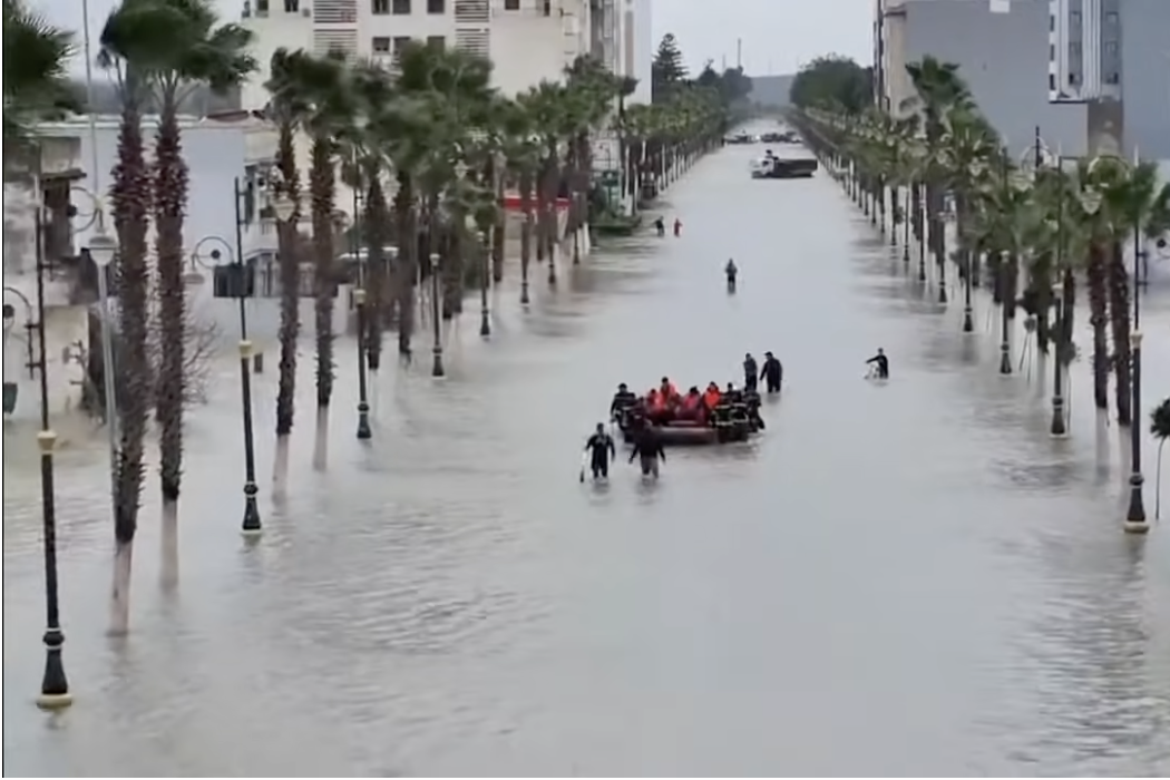 西地中海暴风雨造成严重灾害，气候变化引发关注