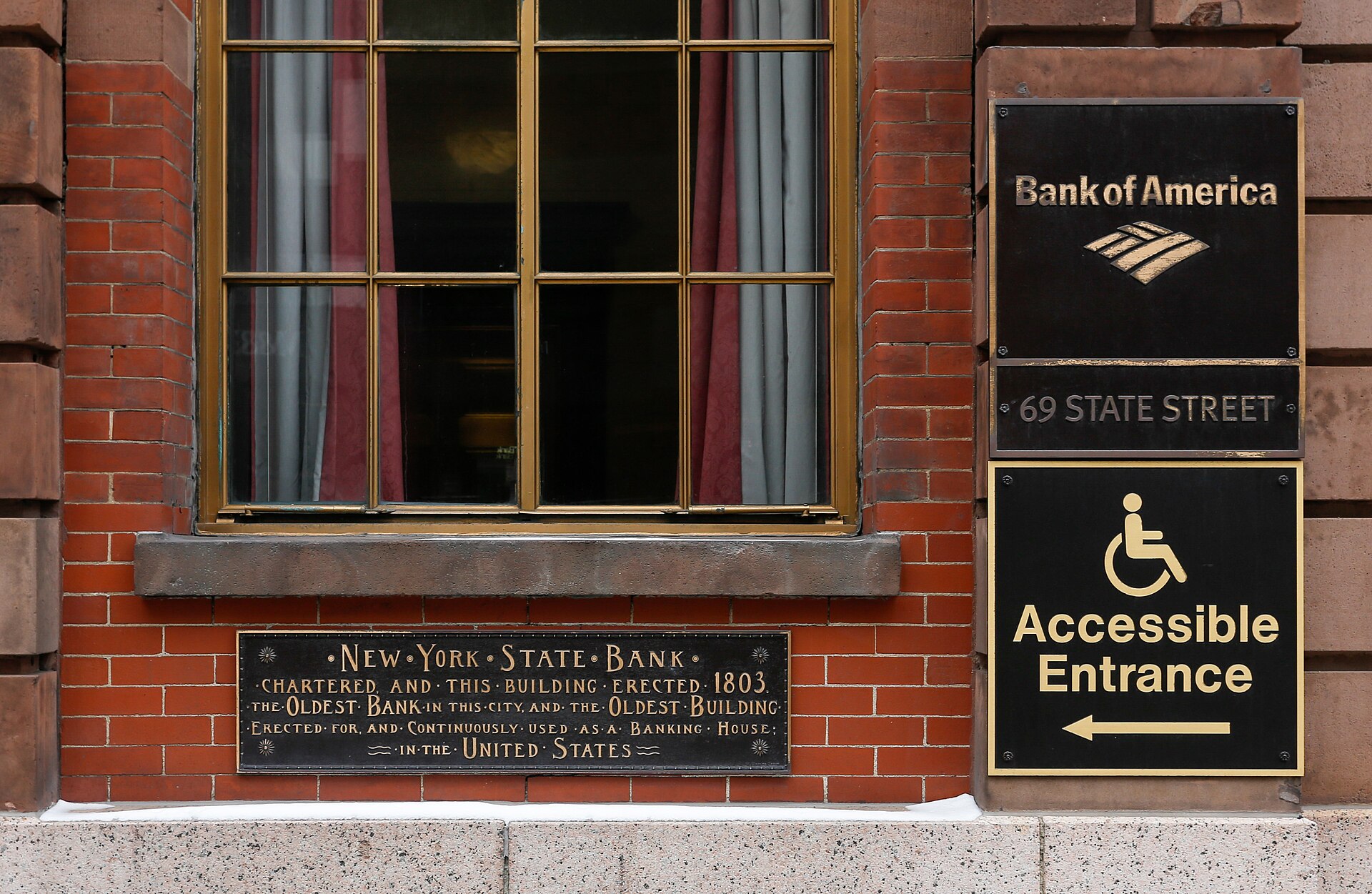 1920px-69_State_Street_plaques,_Albany,_New_York.jpg