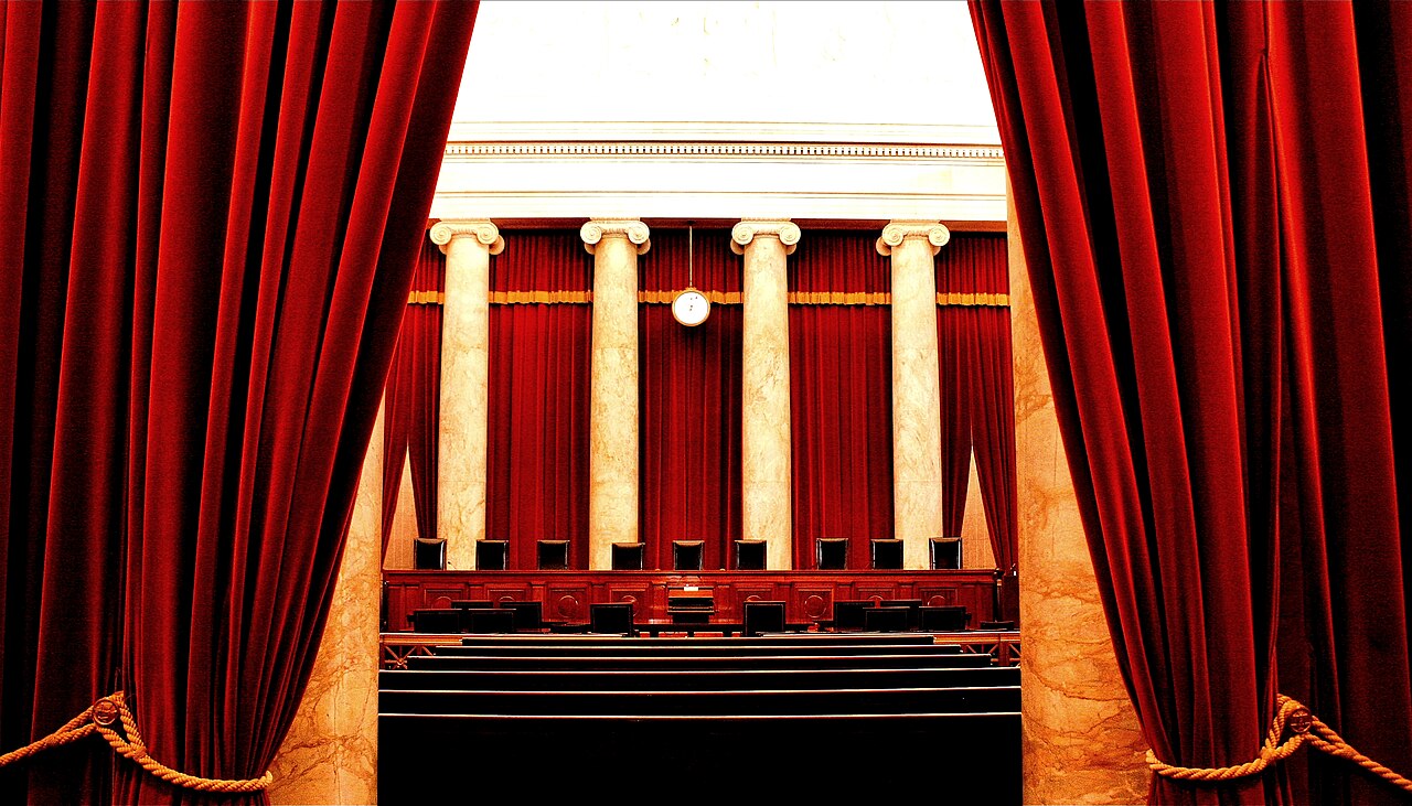 1280px-Inside_the_United_States_Supreme_Court.jpg