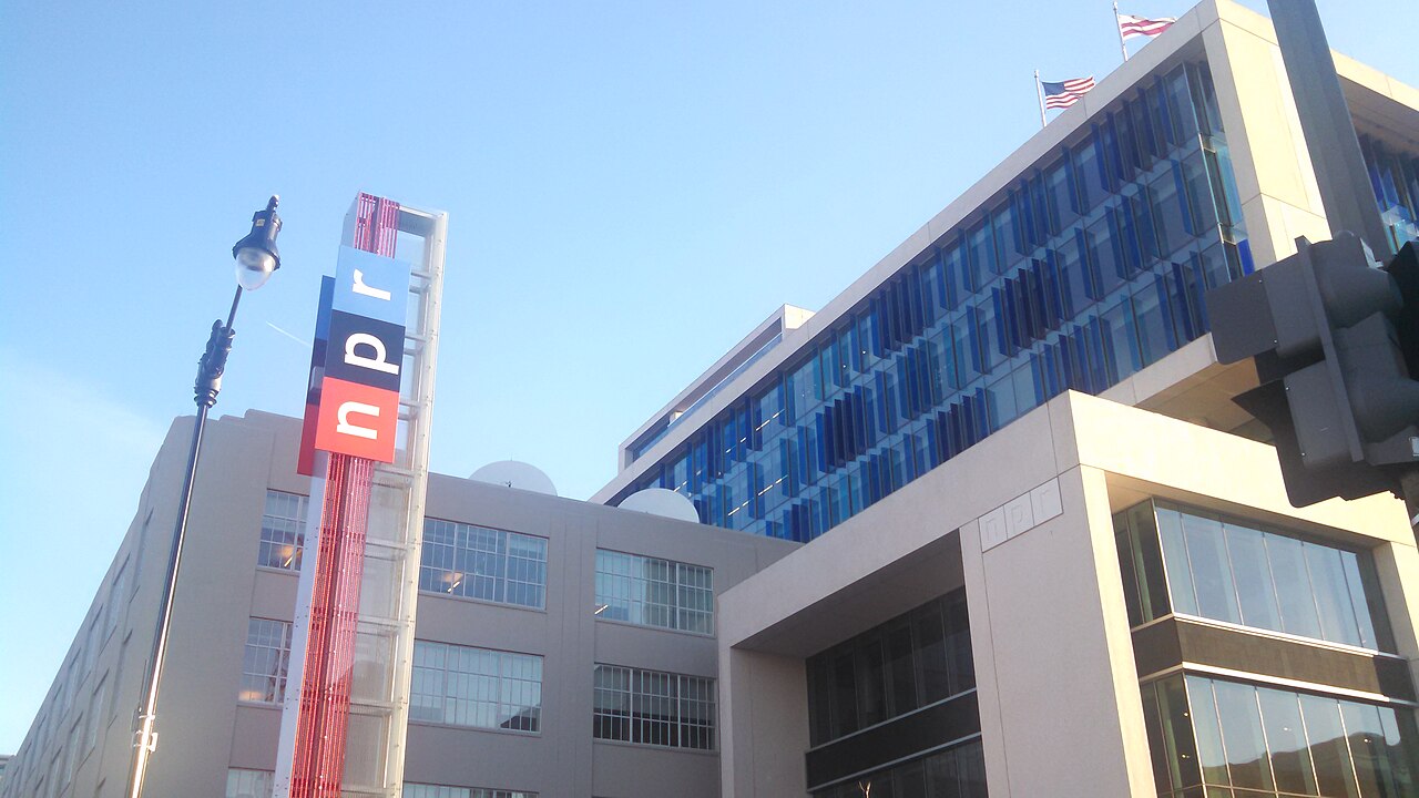 联邦法官永久阻止特朗普政府削减NPR和PBS资助，裁定违宪