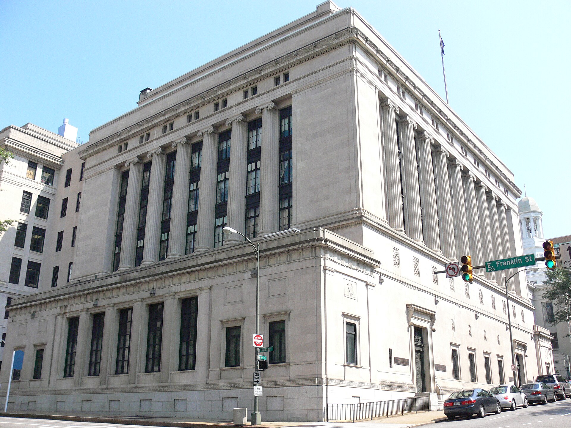 1920px-SupremeCourtofVirginiaBuilding.jpeg