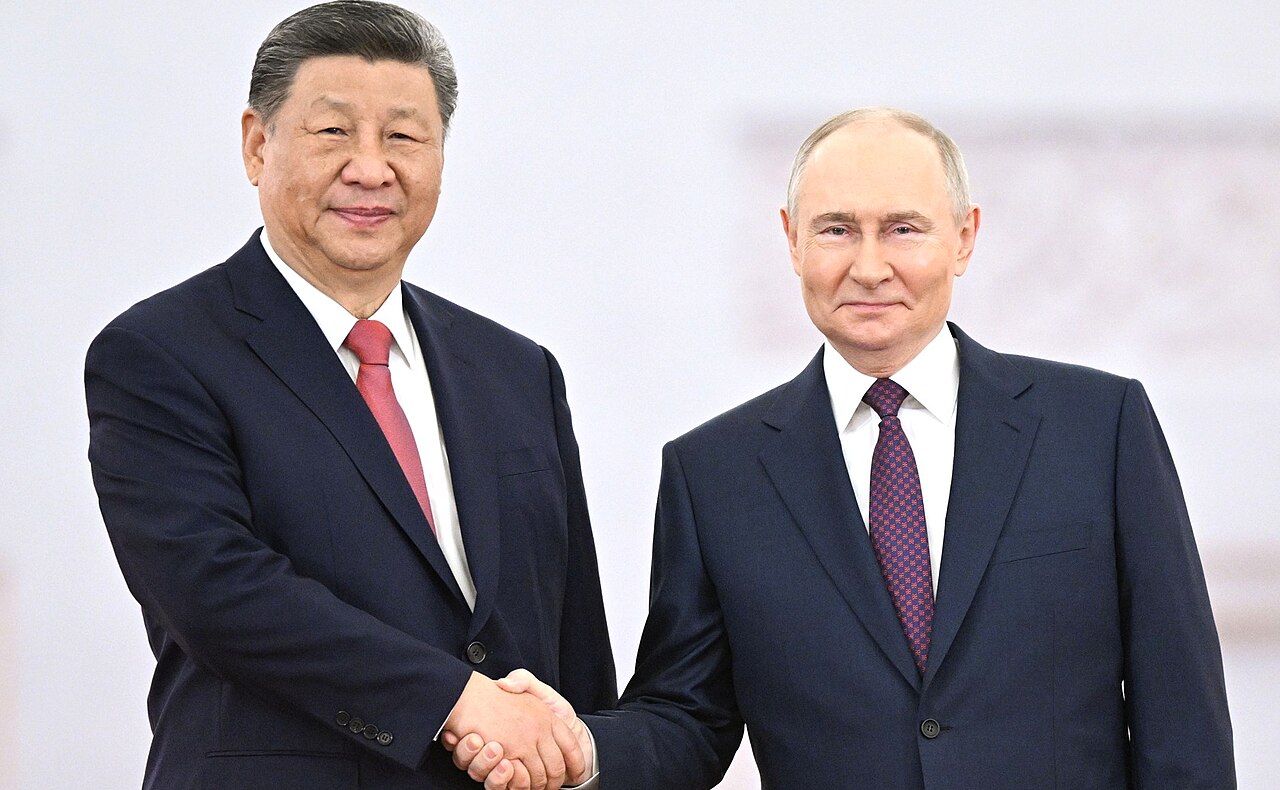 1280px-Xi_Jinping_and_Vladimir_Putin.jpg