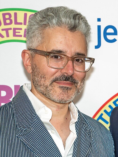 500px-Michael_Barbaro_and_Jeremy_McCarter_Hamlet-28_(cropped).jpg