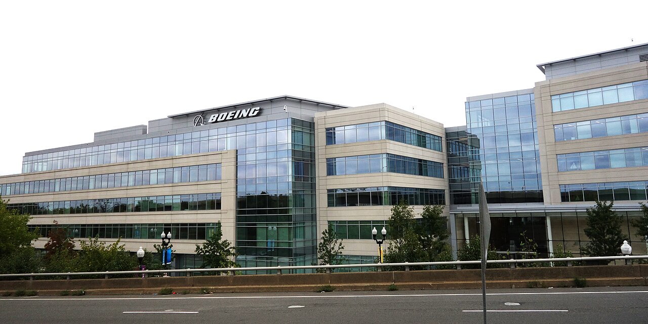 1280px-Boeing_Virginia_Headquarters_(cropped_and_brighter).jpg