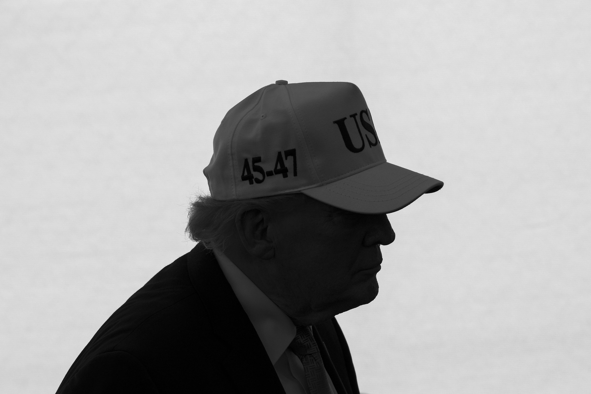 中期选举前宣布国家紧急状态——川普说：“不排除任何可能”