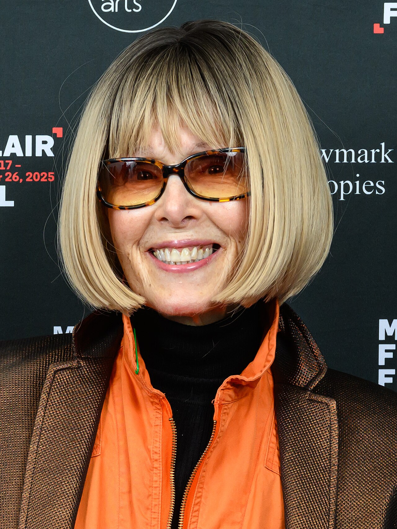 1280px-E._Jean_Carroll_%2854884668475%29_%28cropped%29.jpg