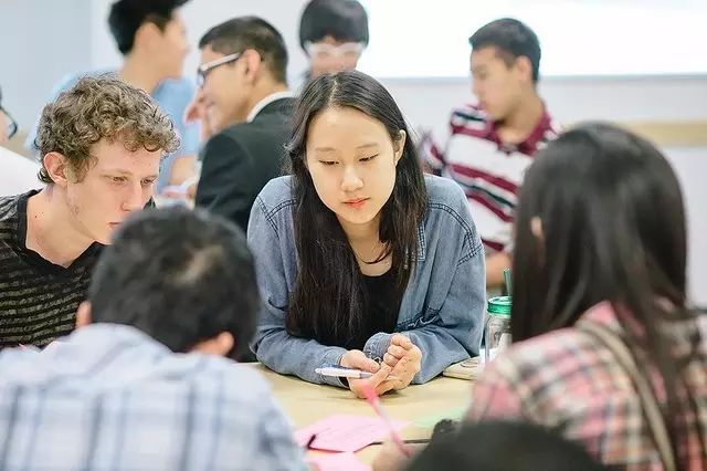跨越代沟和文化差异 — 关心华二代的心理健康 - 美国华人