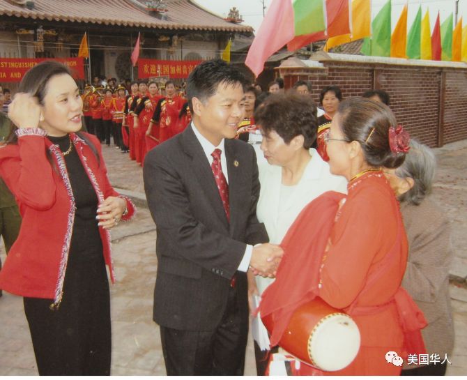 血浓于水  Blood Is Thicker Than Water