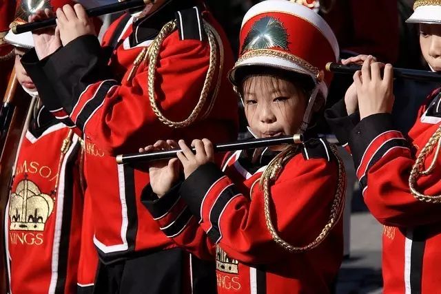 Featured image for 为什么华裔第一代和第二代有那么大的反差？