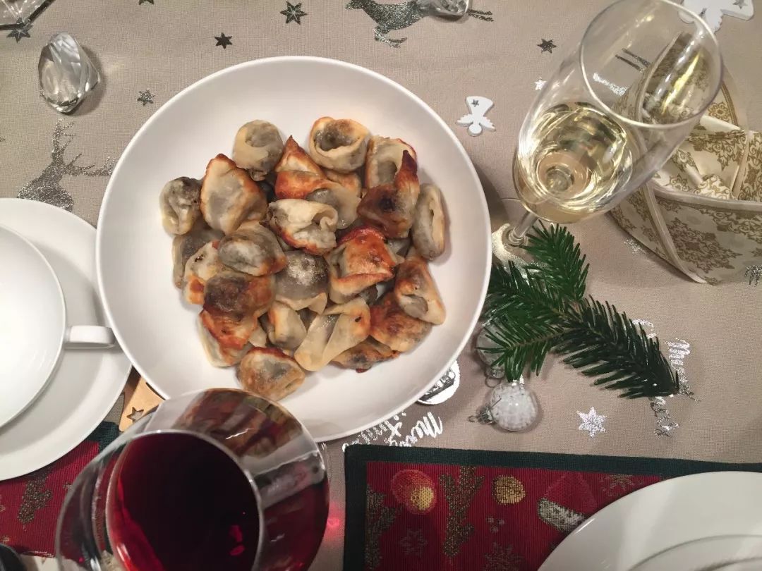 圣诞节，欧洲人吃饺子