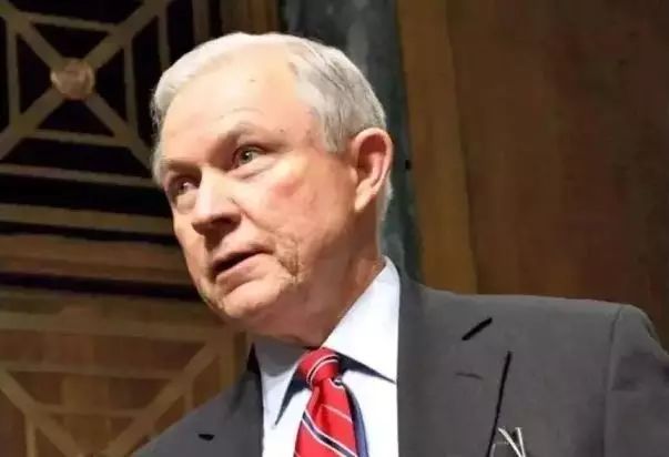 Featured image for 川普内阁传 | 司法部长Jeff Sessions：华盛顿反H-1B反移民头号种子选手