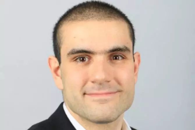 多伦多街头撞死10人凶嫌身份曝光，亚裔警察临危不乱活捉歹徒 | 图姐