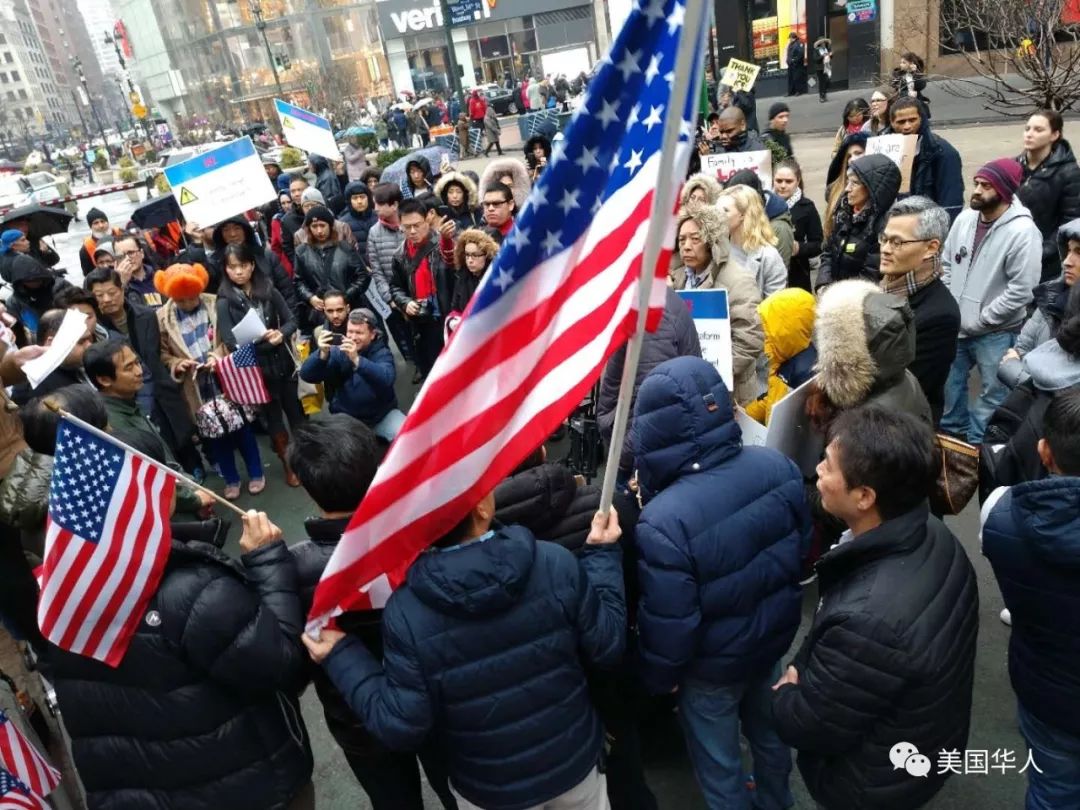 华人成功发起大集会！纽约各族裔协力抗议反移民恶法
