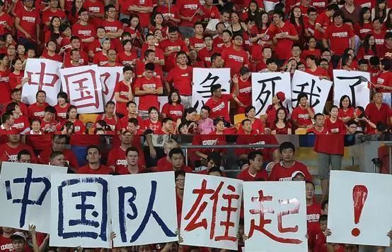 世界杯大黑马初露峥嵘，维京战吼下足球探戈凌乱了！