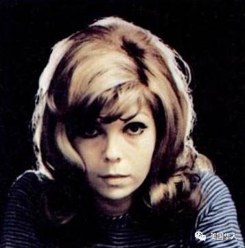 身处最强大的美国，我们却感到深深的忧虑