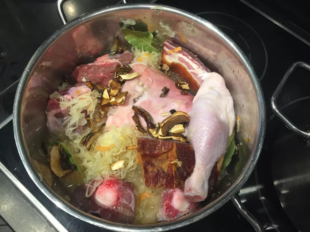 圣诞节，欧洲人吃饺子