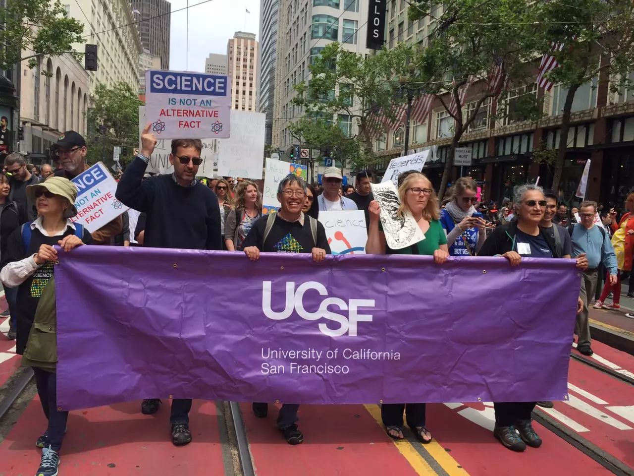 图姐 | 全球超过600城市爆发“科学大游行”（图片集锦）