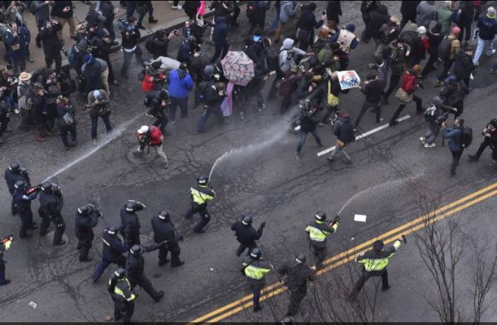 图姐 | 川普就职详解:人气不高,中产加税【投票】他应公布税表吗？