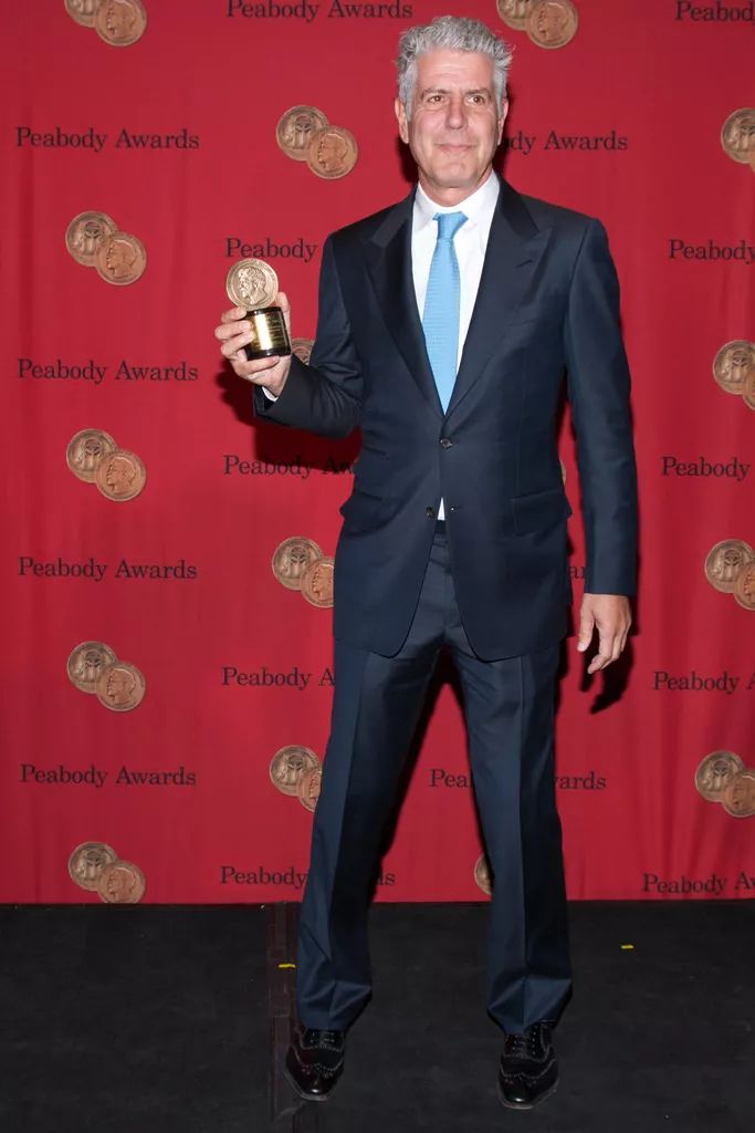 安东尼·伯尔顿——美国最会讲故事的名厨电视主持人骤然离世