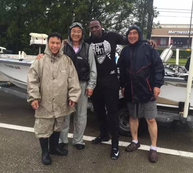 紧急：德州超级大洪水，华人加入自救队伍，附联络名单