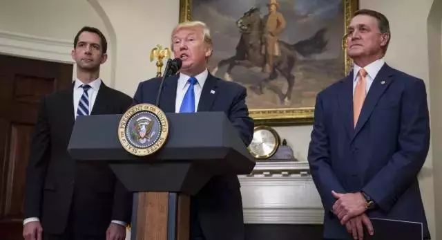 川普的移民打分制，算一算你及格了没有？