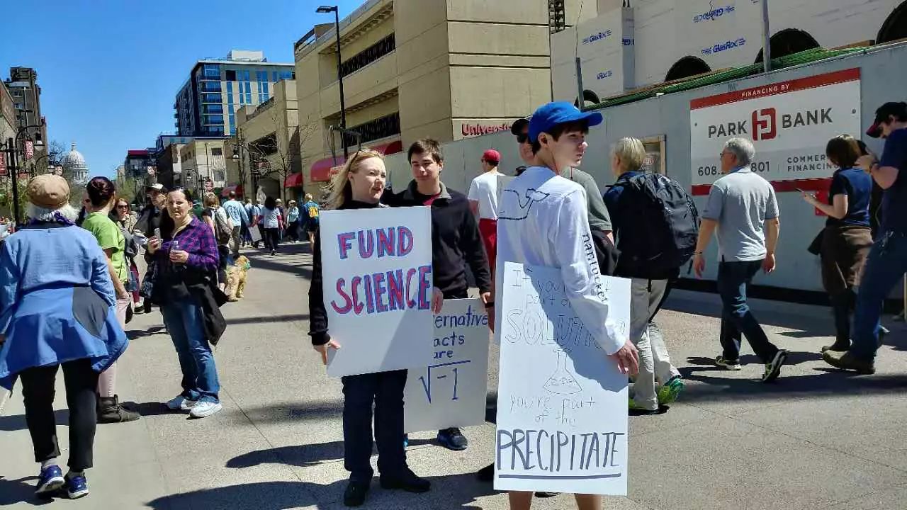 图姐 | 全球超过600城市爆发“科学大游行”（图片集锦）