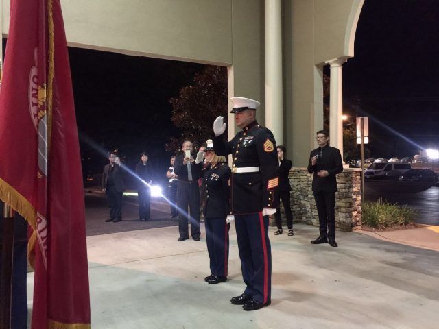 凋零的华裔美国海军陆战队之花回家了......