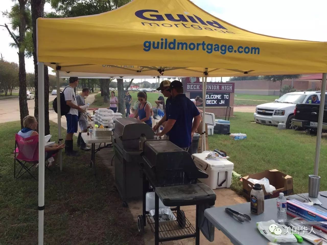 客厅里的琴声——有音乐的地方， 就会有希望！