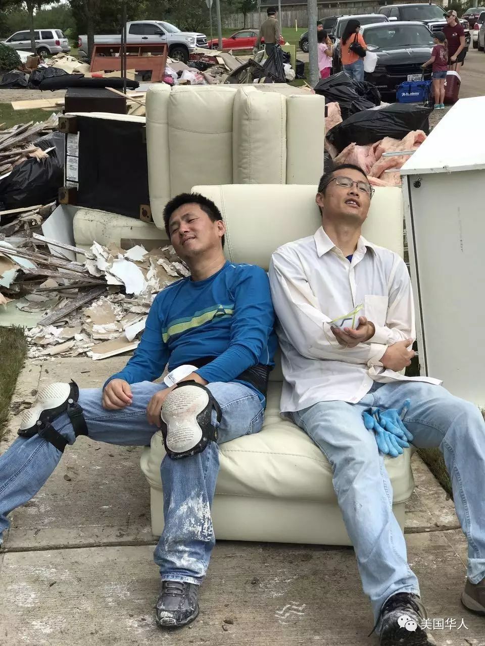 客厅里的琴声——有音乐的地方， 就会有希望！