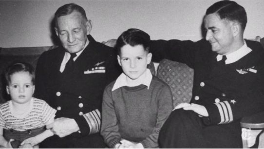 荣誉重于生命，从政也不迷失做人底线——永远的麦凯恩