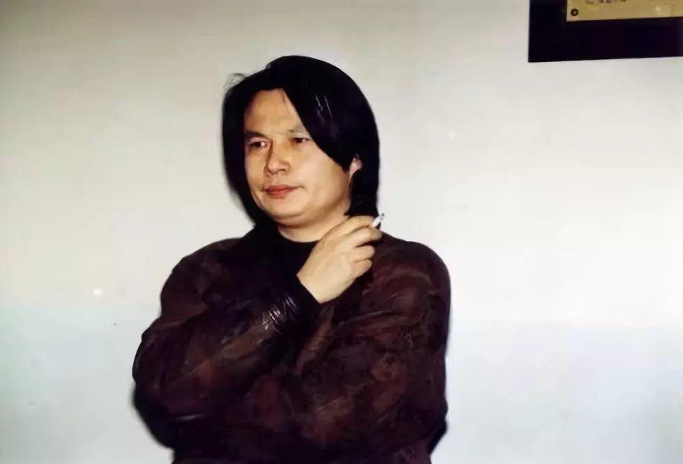 他是崔永元白岩松的精神领袖，开创了中国电视新纪元，却在47岁告别人世