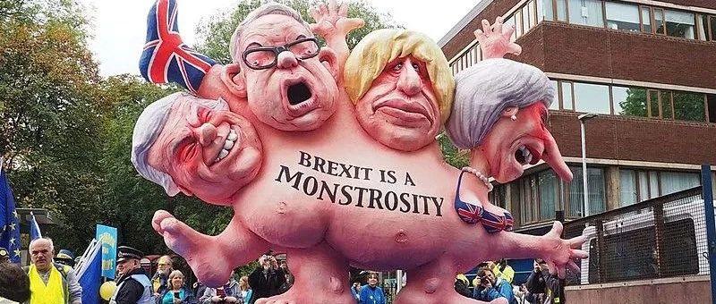 Featured image for 脱欧计划惨败，最长政府关门——英美两国陷入史上最混乱局面