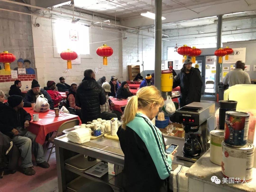 美国华人过大年，春联、春晚、红包、饺子一样都不能少