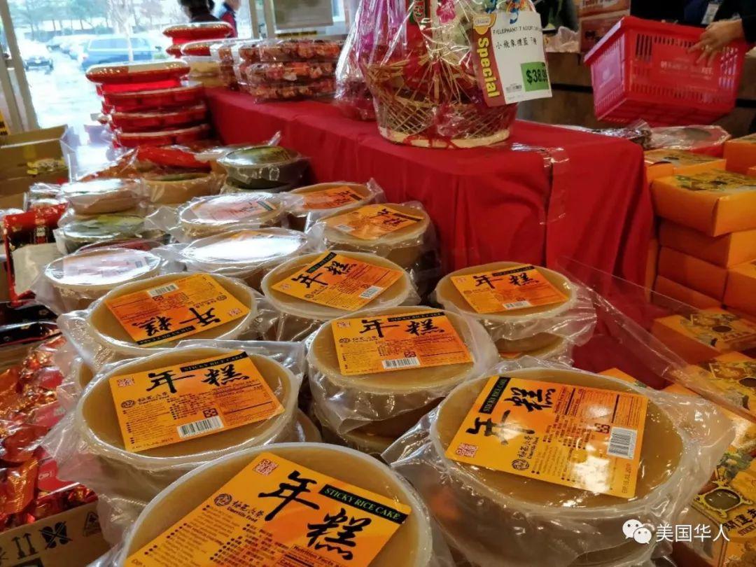 美国华人过大年，春联、春晚、红包、饺子一样都不能少