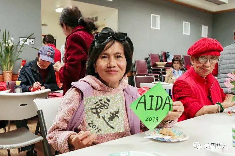 新春快闪：一场尽情显摆的社区饺子宴