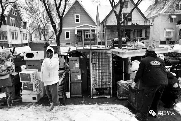 贫困人口的挣扎与无助：由三本书带来的感悟