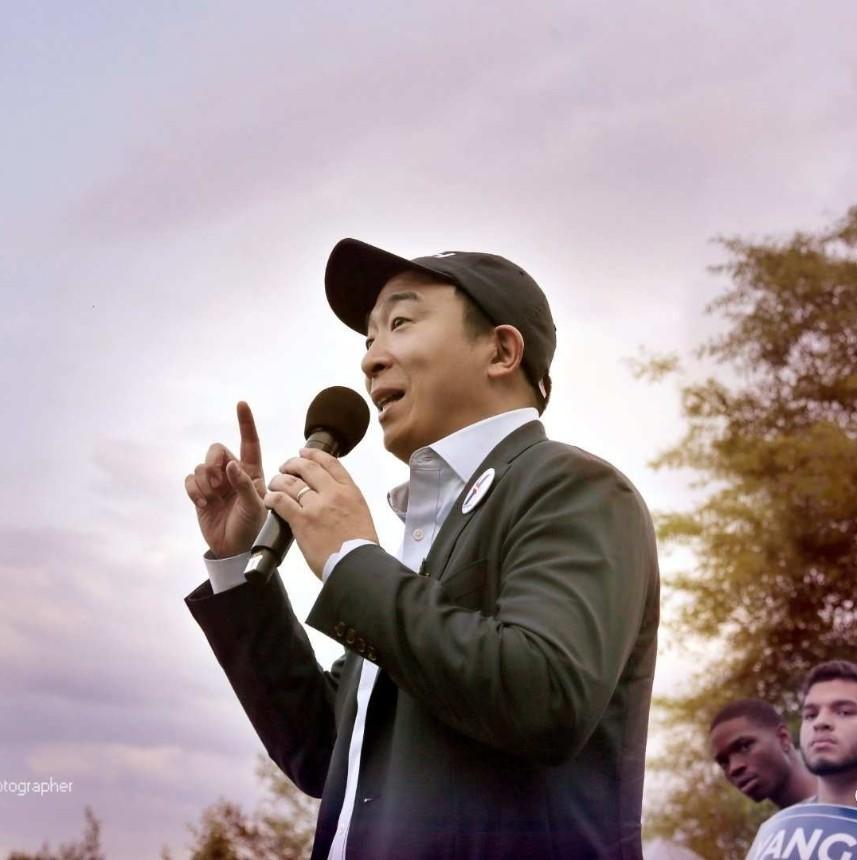 Featured image for 小额捐款比例排名第二，总统候选人杨安泽关注度一路攀升