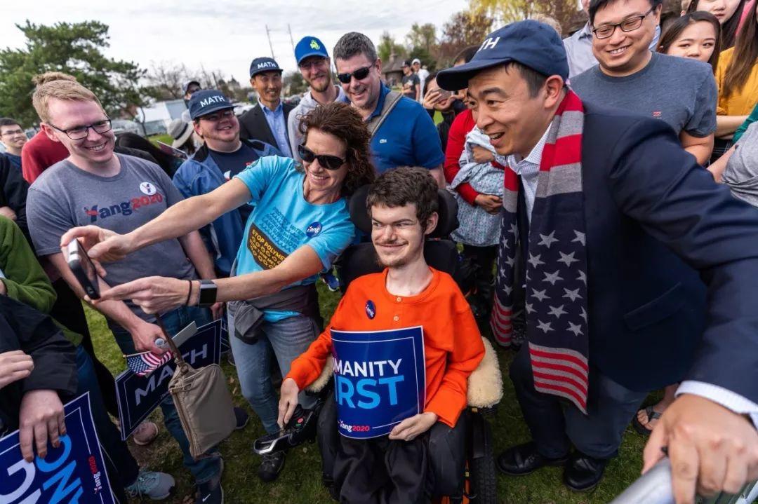 我为美国总统候选人做了一天专职司机