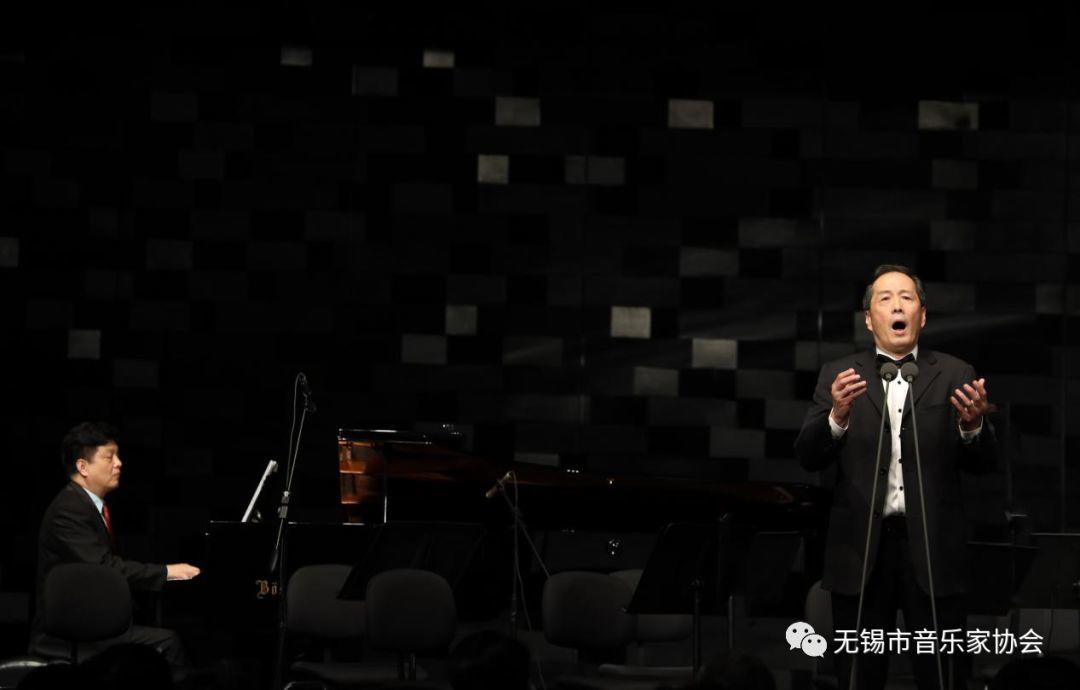 用生命歌唱60年的“80后”歌唱家独唱音乐会观后感 用生命歌唱60年的“80后”歌唱家独唱音乐会观后感