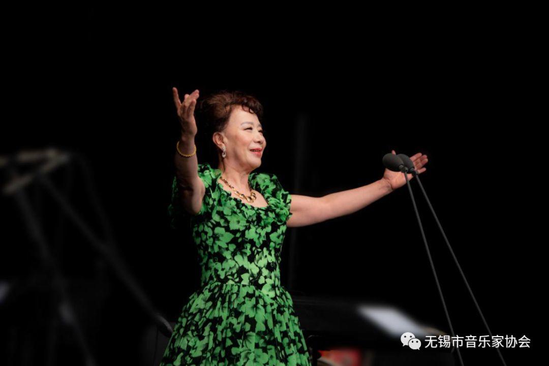 用生命歌唱60年的“80后”歌唱家独唱音乐会观后感 用生命歌唱60年的“80后”歌唱家独唱音乐会观后感
