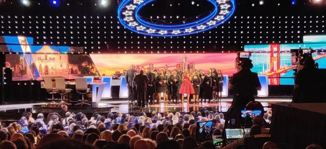 杨安泽精彩表现赢得好评，华裔资深政治活动家谈民主党辩论会