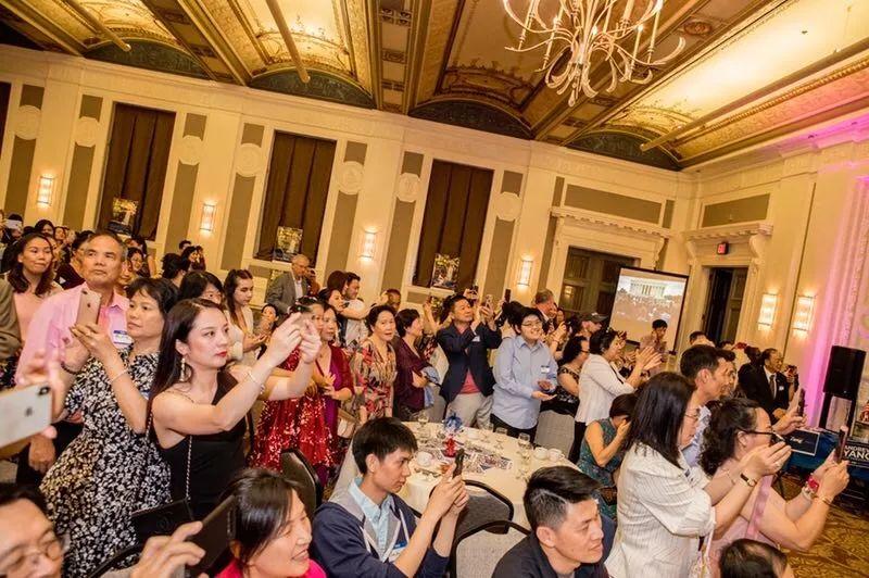 杨安泽首访俄勒冈州波特兰，募捐晚会台前幕后纪实