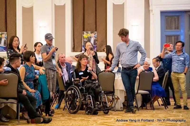 杨安泽首访俄勒冈州波特兰，募捐晚会台前幕后纪实