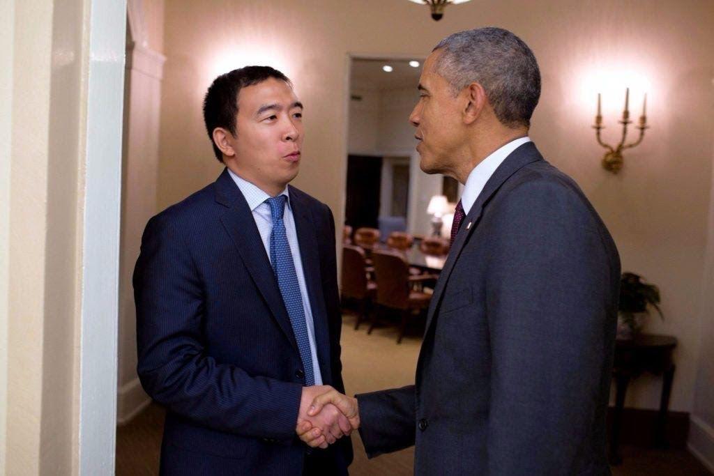 政治竞选也疯狂，民主党候选人的剑拔弩张和杨安泽的趣闻趣事