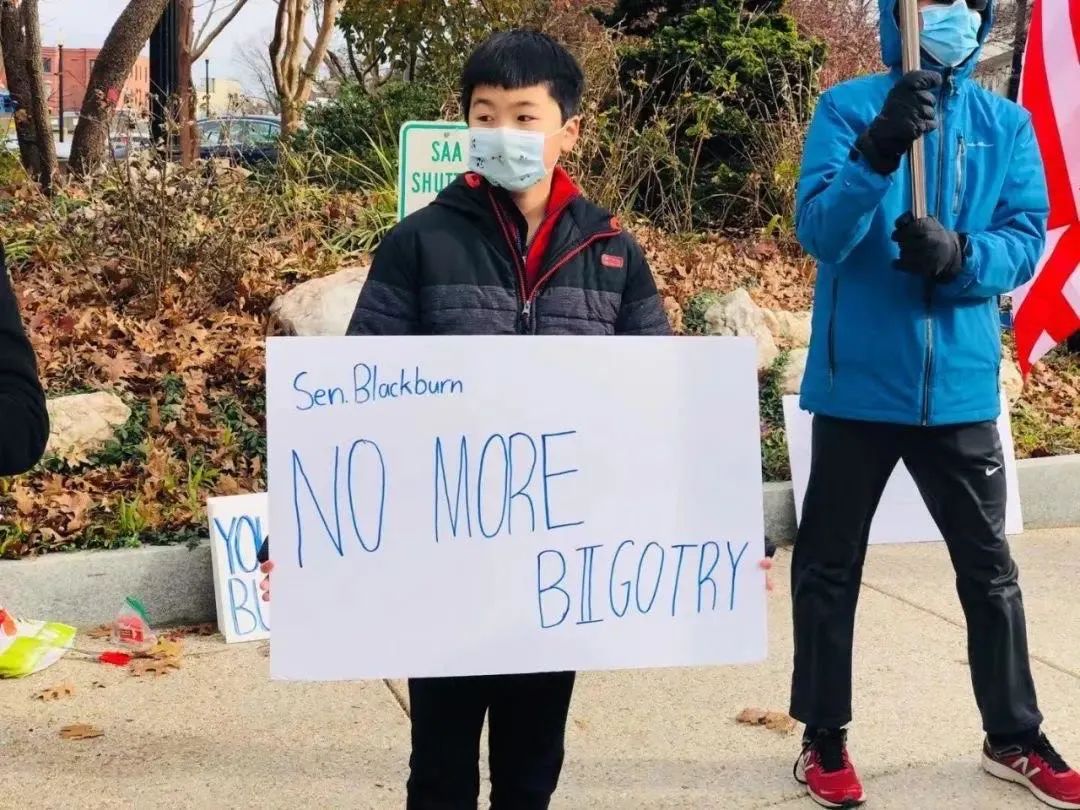 Blackburn参议员：我们美国华人不欺骗不偷窃; 不抗议......?