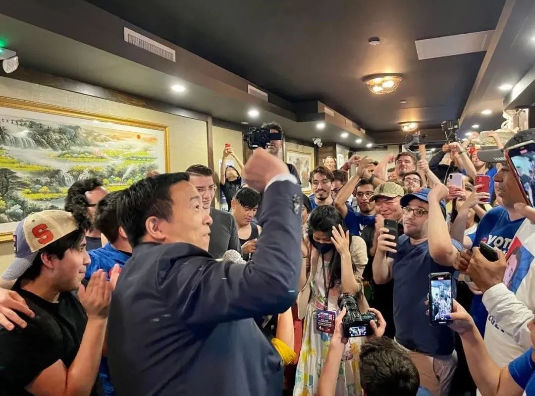 纽约音乐家陈清拍下记录片，镜头讲述杨安泽和杨帮故事（视频）