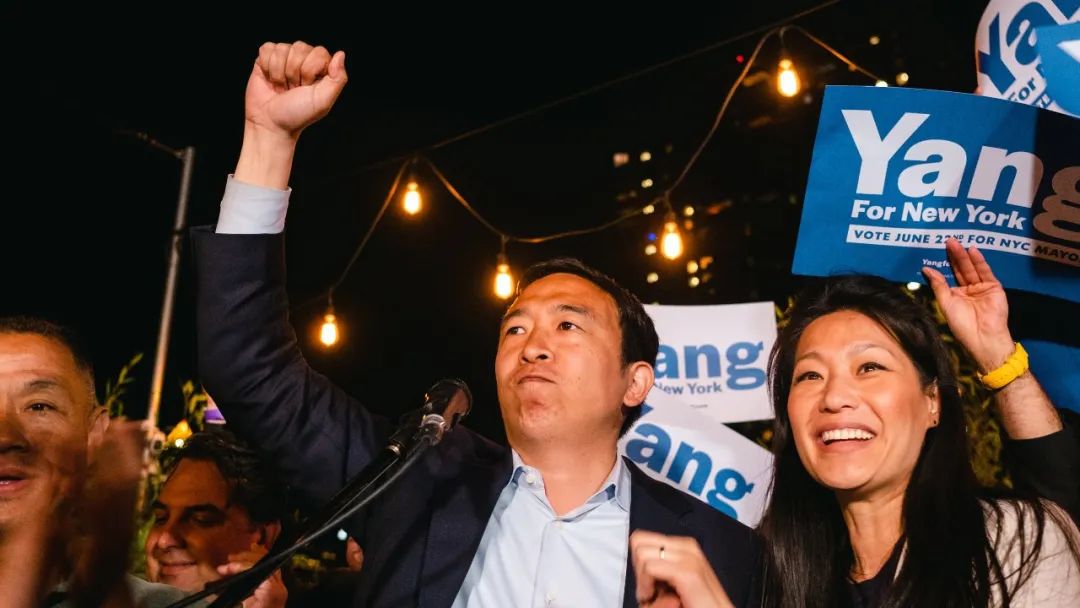 新年到来之际, 说说华人社区2021年发生的几件大事