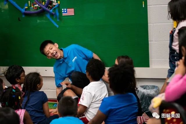 BranchOut！华裔走出舒适区困境的尝试之路