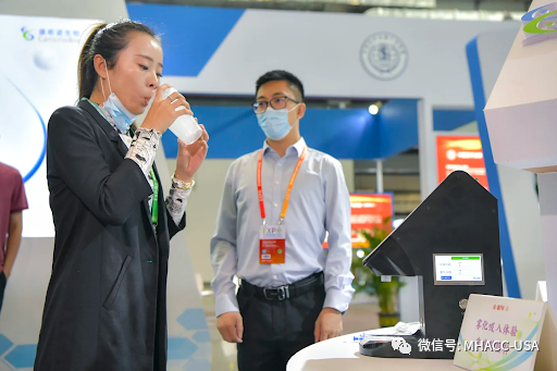 秋冬将至，更新配方的疫苗还要打吗？一文看到过去现状未来